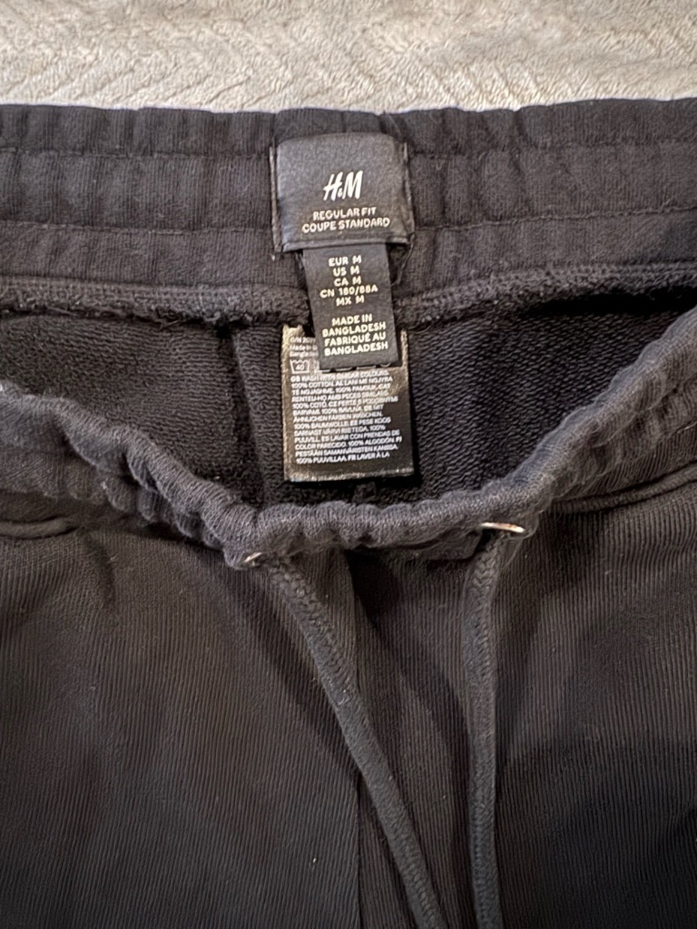 H&M Black Jogger Sweatpants Regular Fit Drawstring Size M - Picture 3 of 3